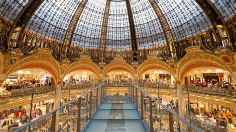 ‭Galeries Lafayette Haussmann‬ .